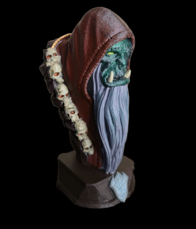 3D Фантастична Скулптура – Орк Волшебник со Детални Рачни Бои